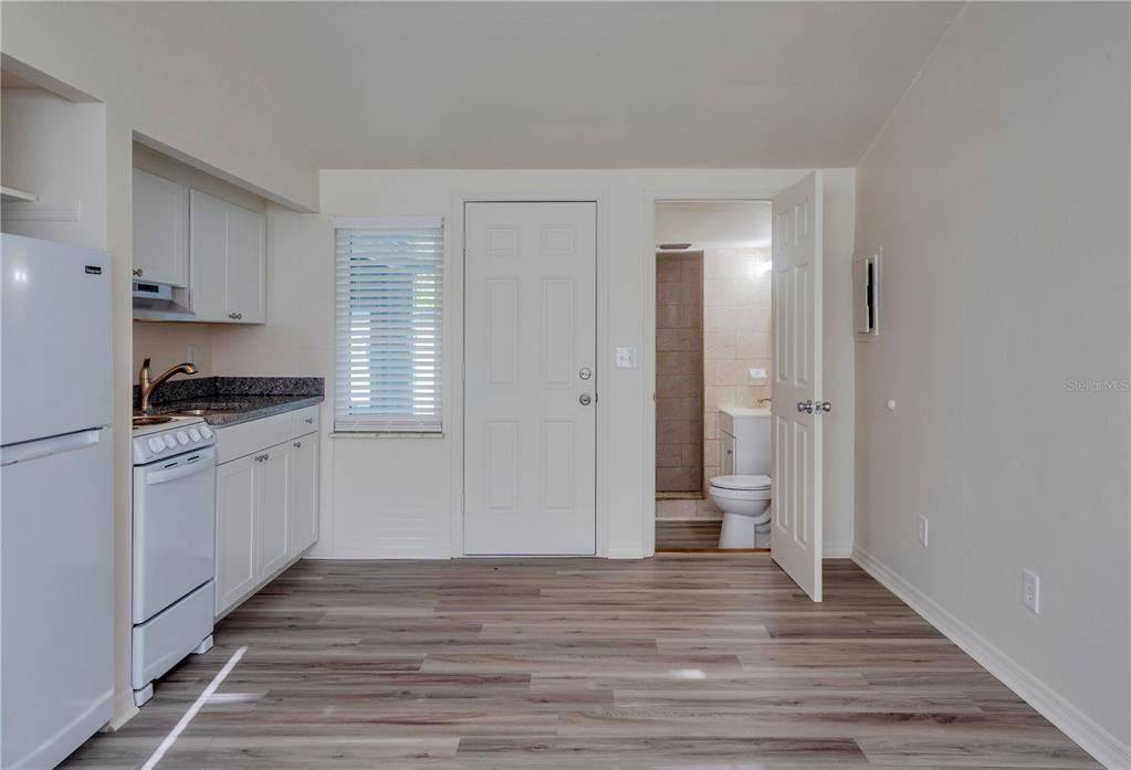 1102 Sunset Point Road Clearwater, FL 33755 - Photo 14 of 37