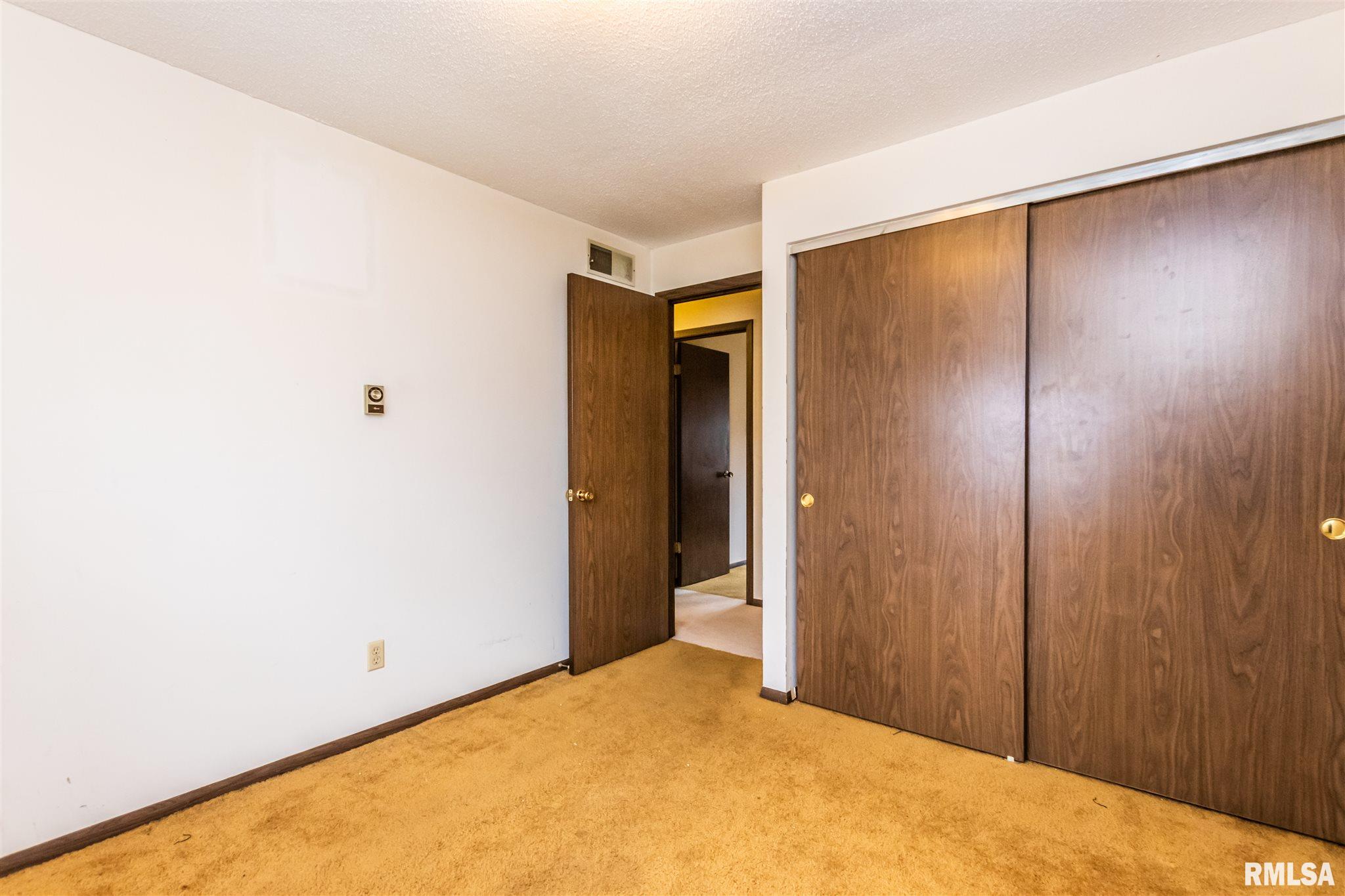 4438 West Castleton Road Peoria, IL 61615 - Photo 24 of 43 Gallery Image 24