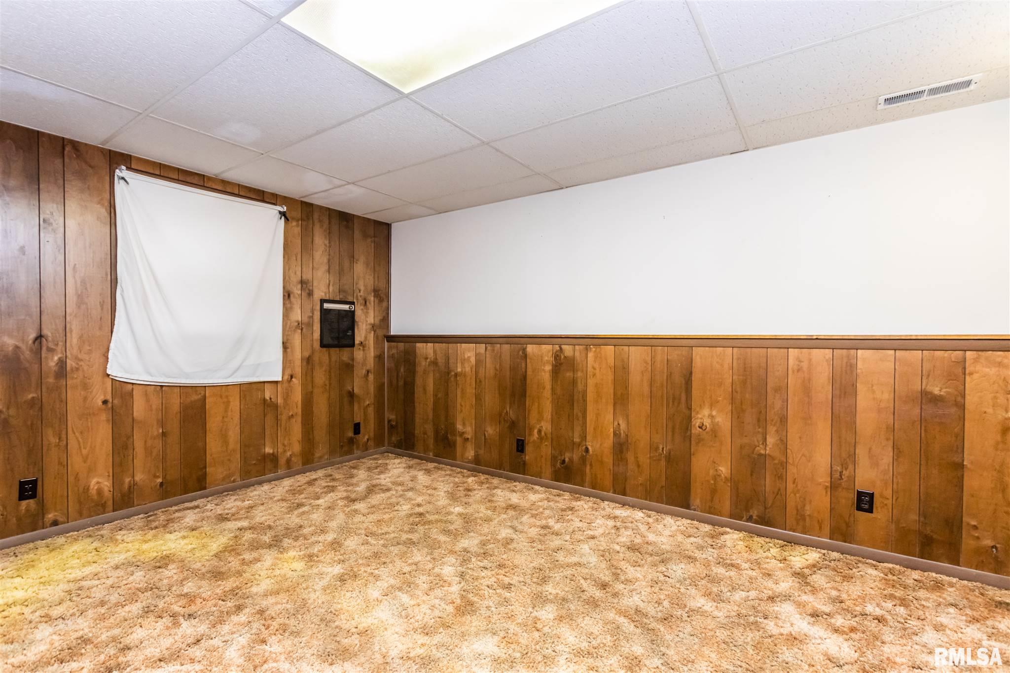 4438 West Castleton Road Peoria, IL 61615 - Photo 26 of 43 Gallery Image 26