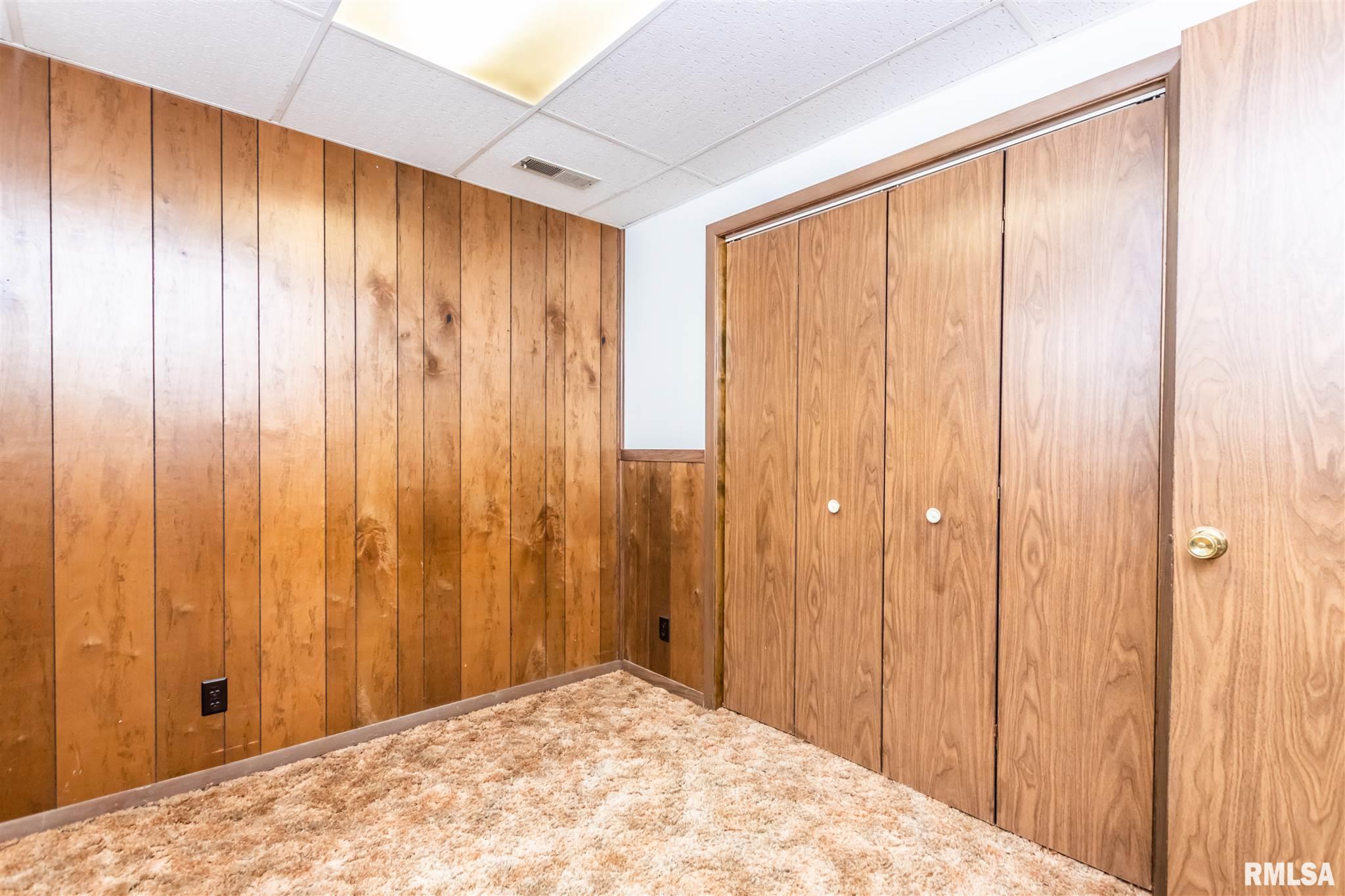 4438 West Castleton Road Peoria, IL 61615 - Photo 31 of 43 Gallery Image 31