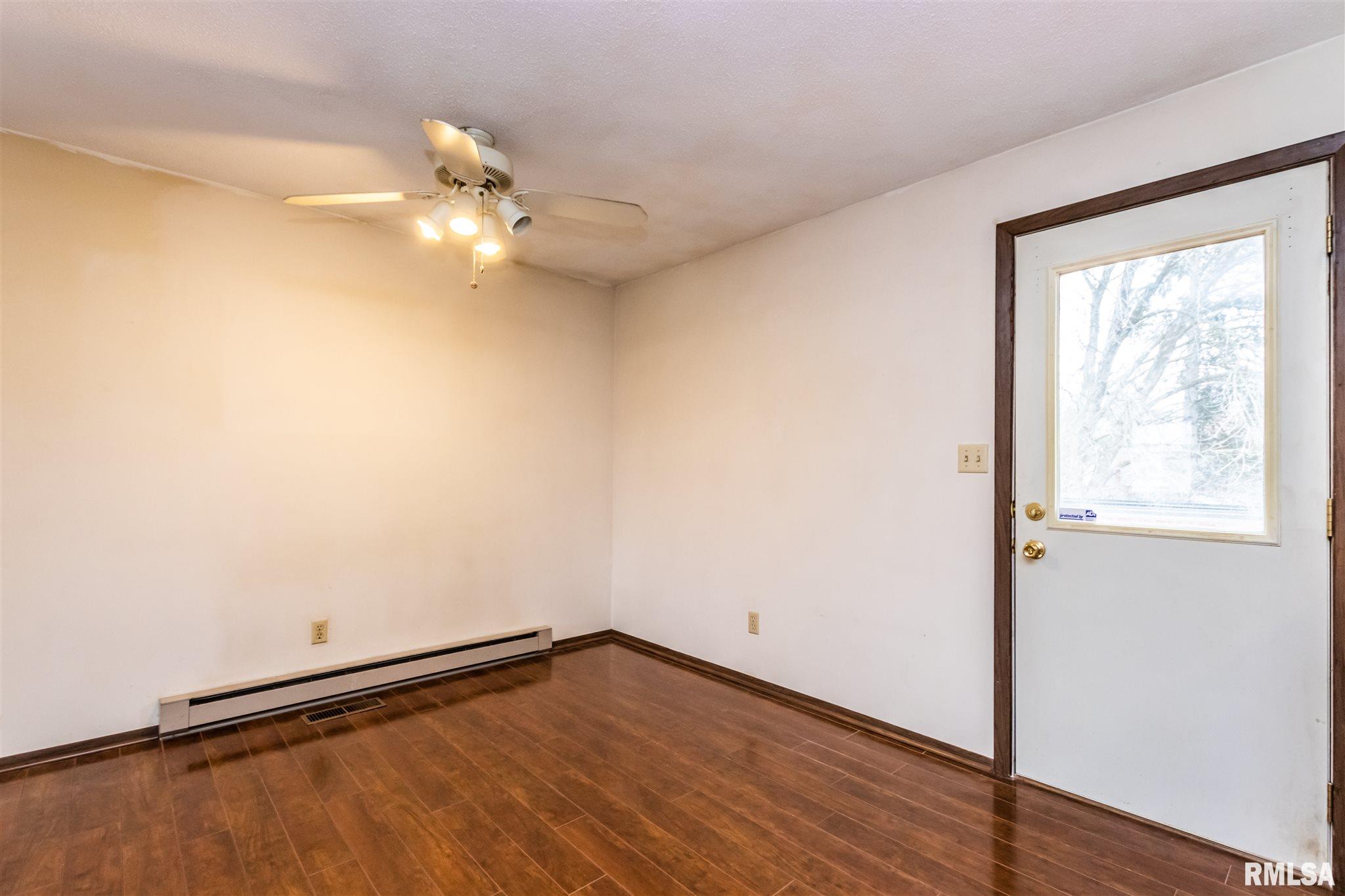 4438 West Castleton Road Peoria, IL 61615 - Photo 10 of 43 Gallery Image 10
