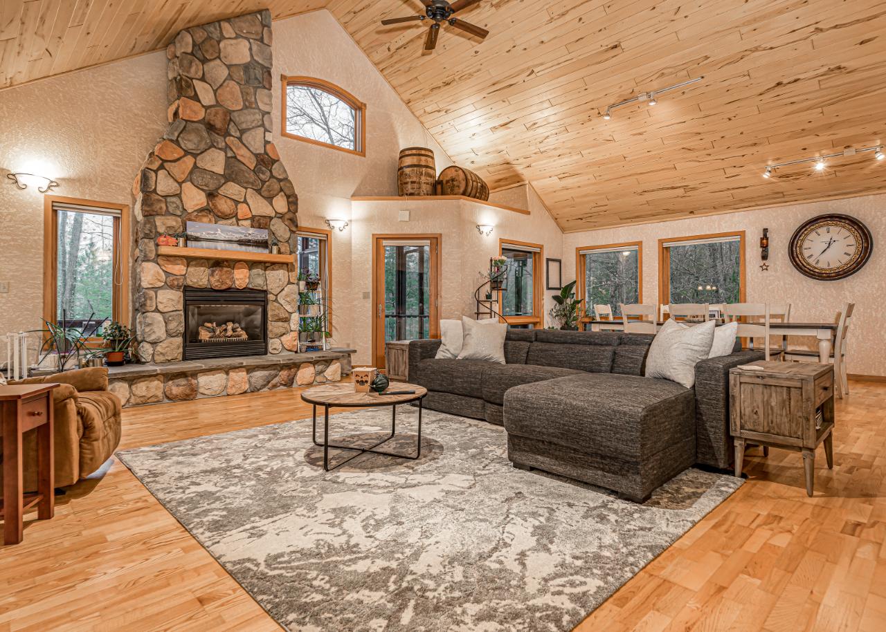 9737 South Kaubashine Road Hazelhurst, WI 54531 - Photo 6 of 49 Gallery Image 6