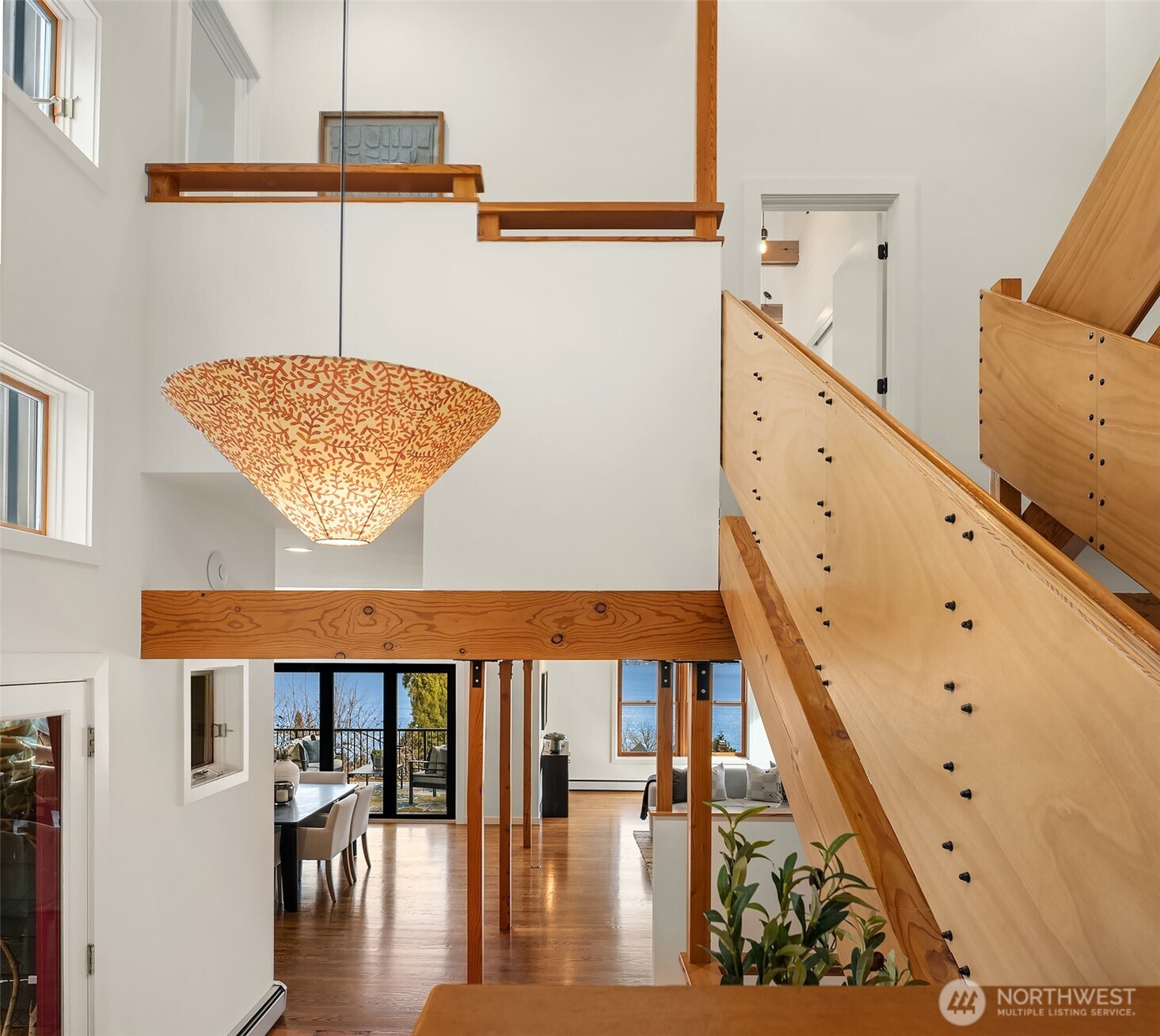 632 35th Avenue Seattle, WA 98122 - Photo 9 of 40