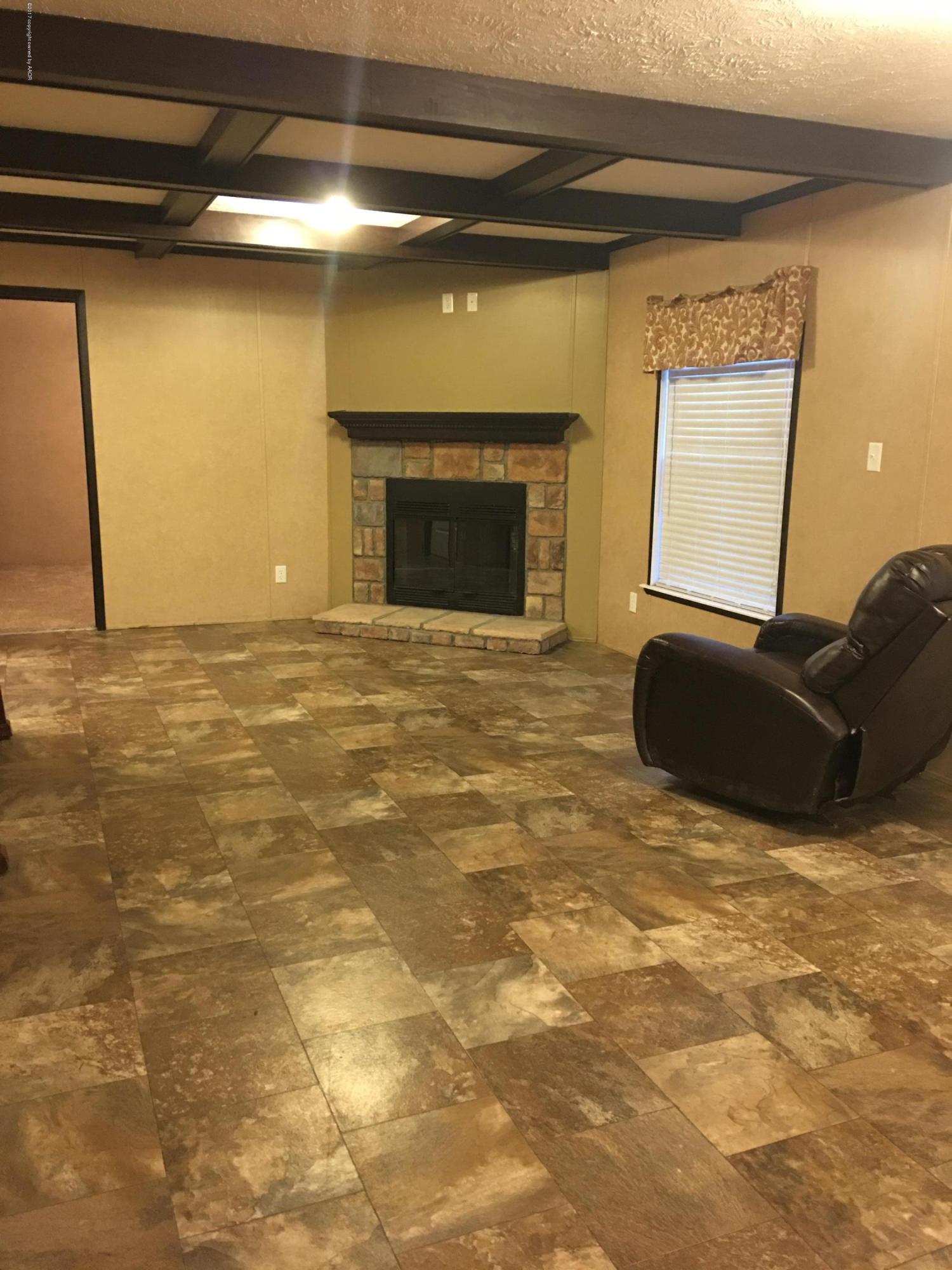 6701 Susie Road Amarillo, TX 79118 - Photo 2 of 30 Den 1