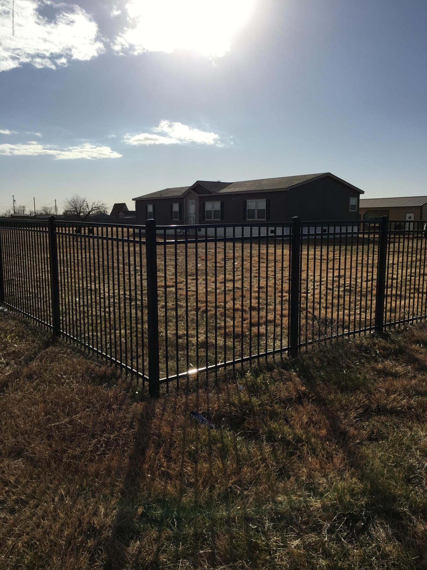 6701 Susie Road Amarillo, TX 79118 - Photo 29 of 30 Property and Fence
