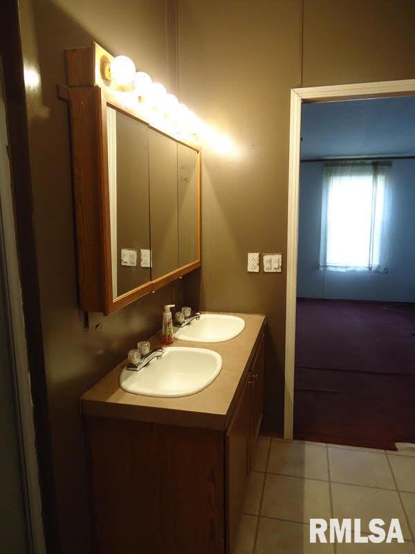 3701 Selmaville Road Salem, IL 62881 - Photo 8 of 16