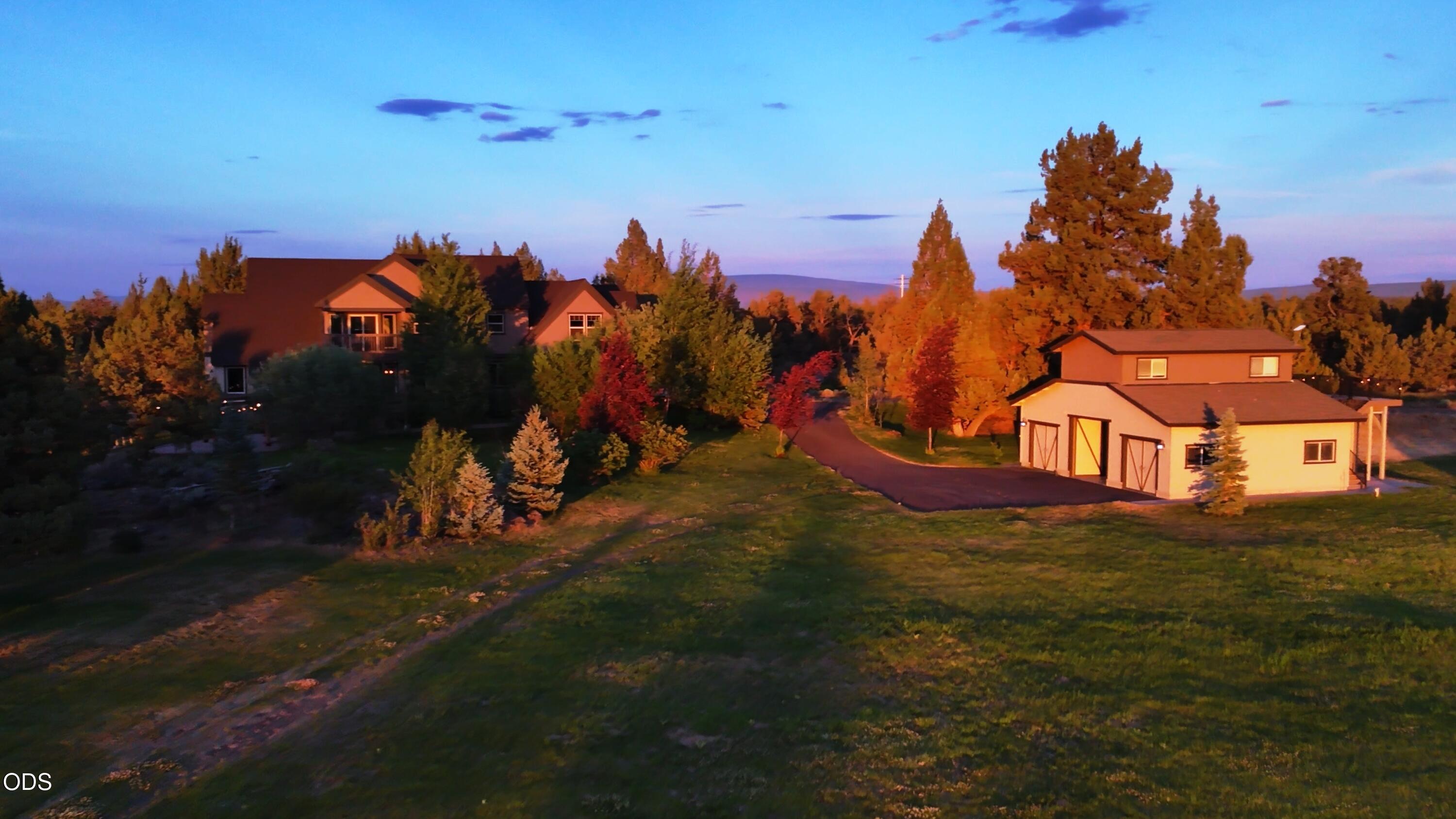 24442 Dodds Road Bend, OR 97701 - Photo 75 of 78 Gallery Image 75