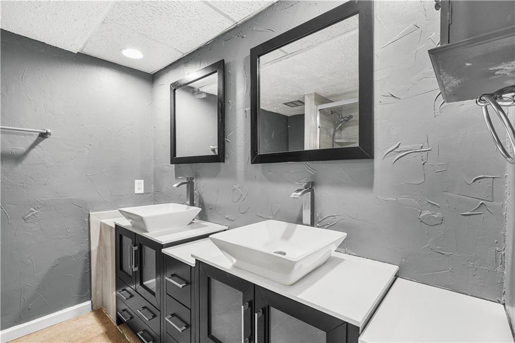6851 Roswell Road, Unit M13 Sandy Springs, GA 30328 - Photo 18 of 28 Gallery Image 18