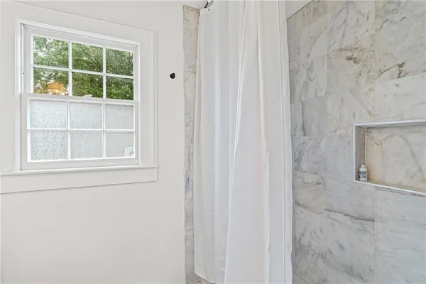 $330,000 | 12108 Markham Road, Independence, MO 64052