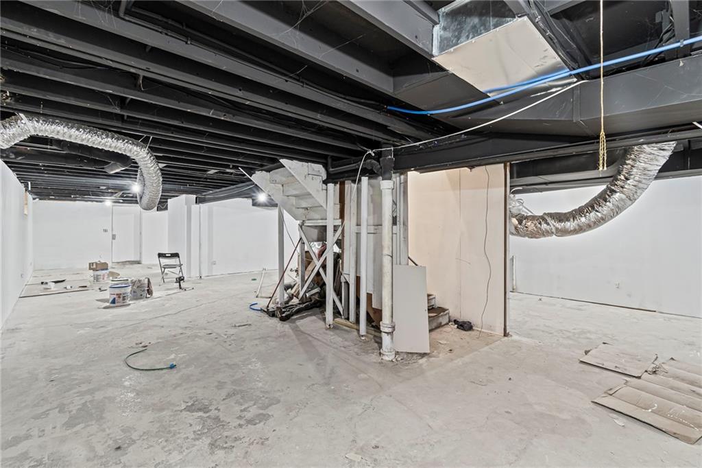 12108 Markham Road Independence, MO 64052 - Photo 27 of 55