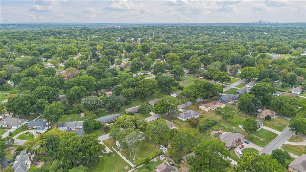 12108 Markham Road Independence, MO 64052 - Photo 28 of 55