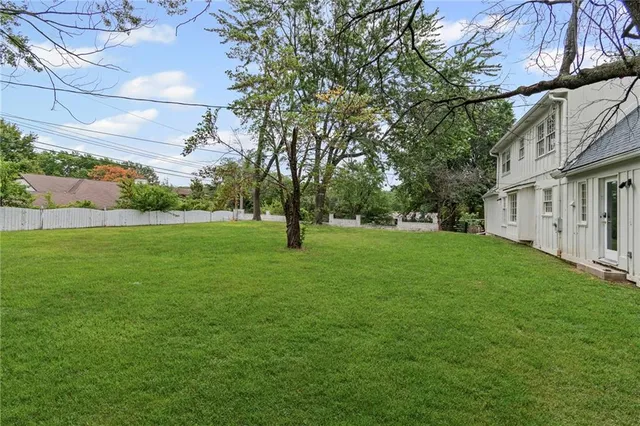 $349,000 | 12108 Markham Road, Independence, MO 64052