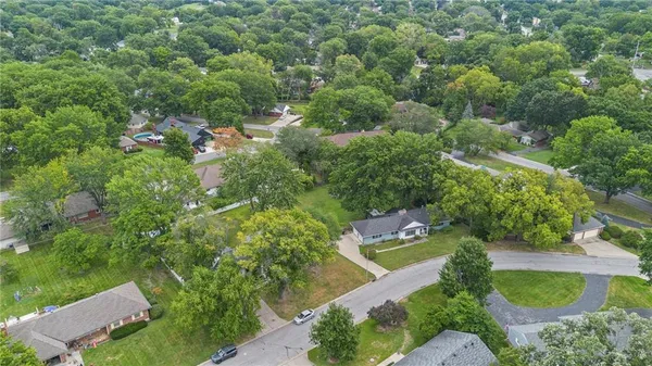 $330,000 | 12108 Markham Road, Independence, MO 64052