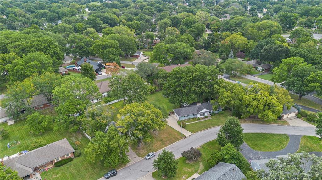 12108 Markham Road Independence, MO 64052 - Photo 34 of 55