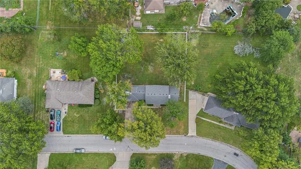 $330,000 | 12108 Markham Road, Independence, MO 64052