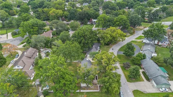 $330,000 | 12108 Markham Road, Independence, MO 64052