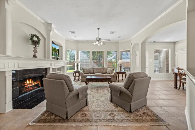 $640,000 | 11 Bentley Park Court, Houston, TX 77070