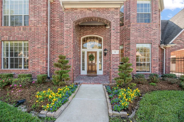 $640,000 | 11 Bentley Park Court, Houston, TX 77070