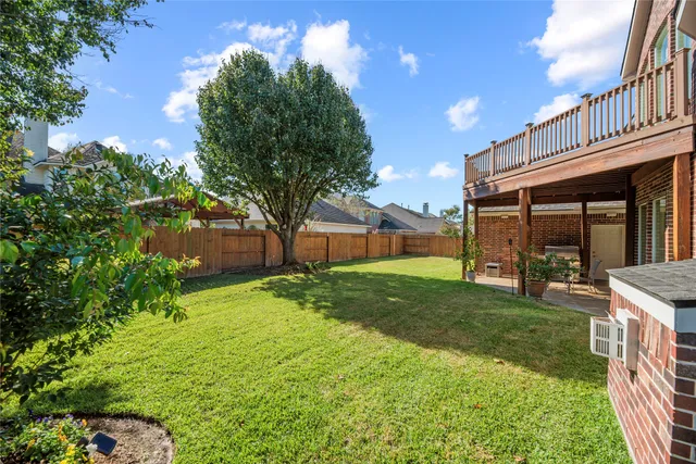 $640,000 | 11 Bentley Park Court, Houston, TX 77070