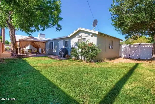 $2,700 | 1430 East Meadowbrook Avenue, Phoenix, AZ 85014