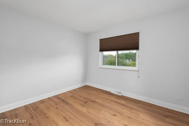 $319,900 | 29W425 Thornwood Lane, Warrenville, IL 60555