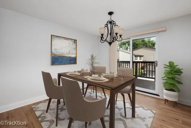 $319,900 | 29W425 Thornwood Lane, Warrenville, IL 60555