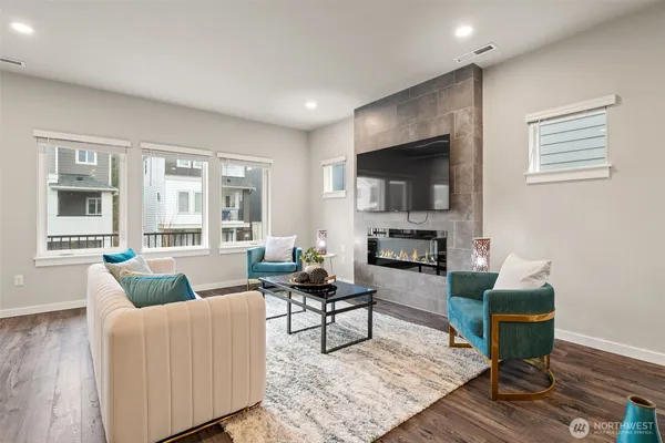 $949,950 | 309 207th Place Southeast, Bothell, WA 98012