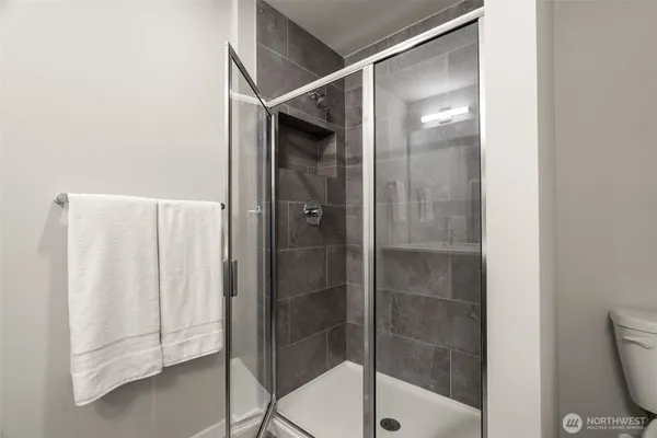 $949,950 | 309 207th Place Southeast, Bothell, WA 98012