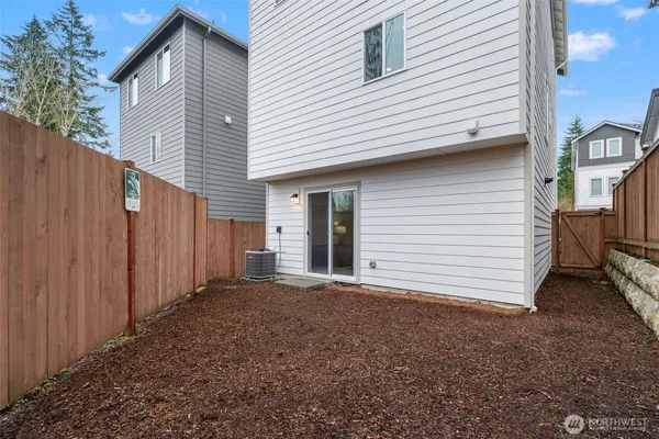 $949,950 | 309 207th Place Southeast, Bothell, WA 98012