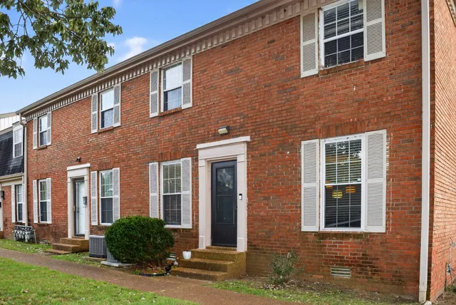 $174,900 | 323 Forest Park Road, Unit 516, Madison, TN 37115