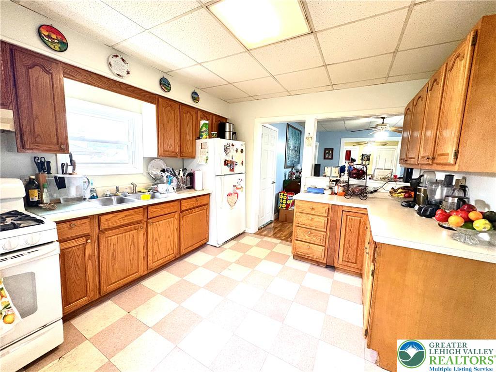 346 Messinger Street Bangor, PA 18013 - Photo 15 of 26 a large white kitchen with a window