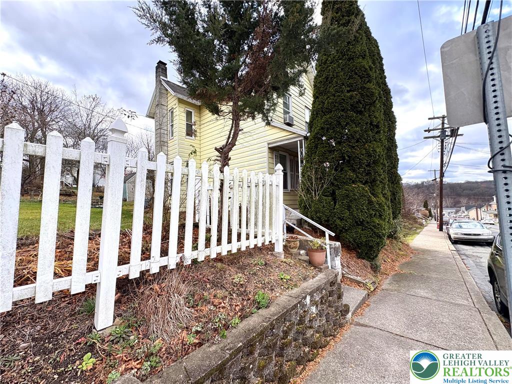 346 Messinger Street Bangor, PA 18013 - Photo 2 of 26 a backyard of a house with table and chairs