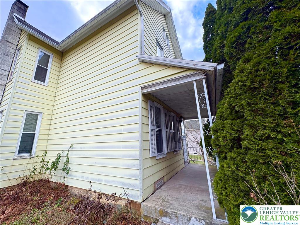 346 Messinger Street Bangor, PA 18013 - Photo 3 of 26 a view of a house with a yard