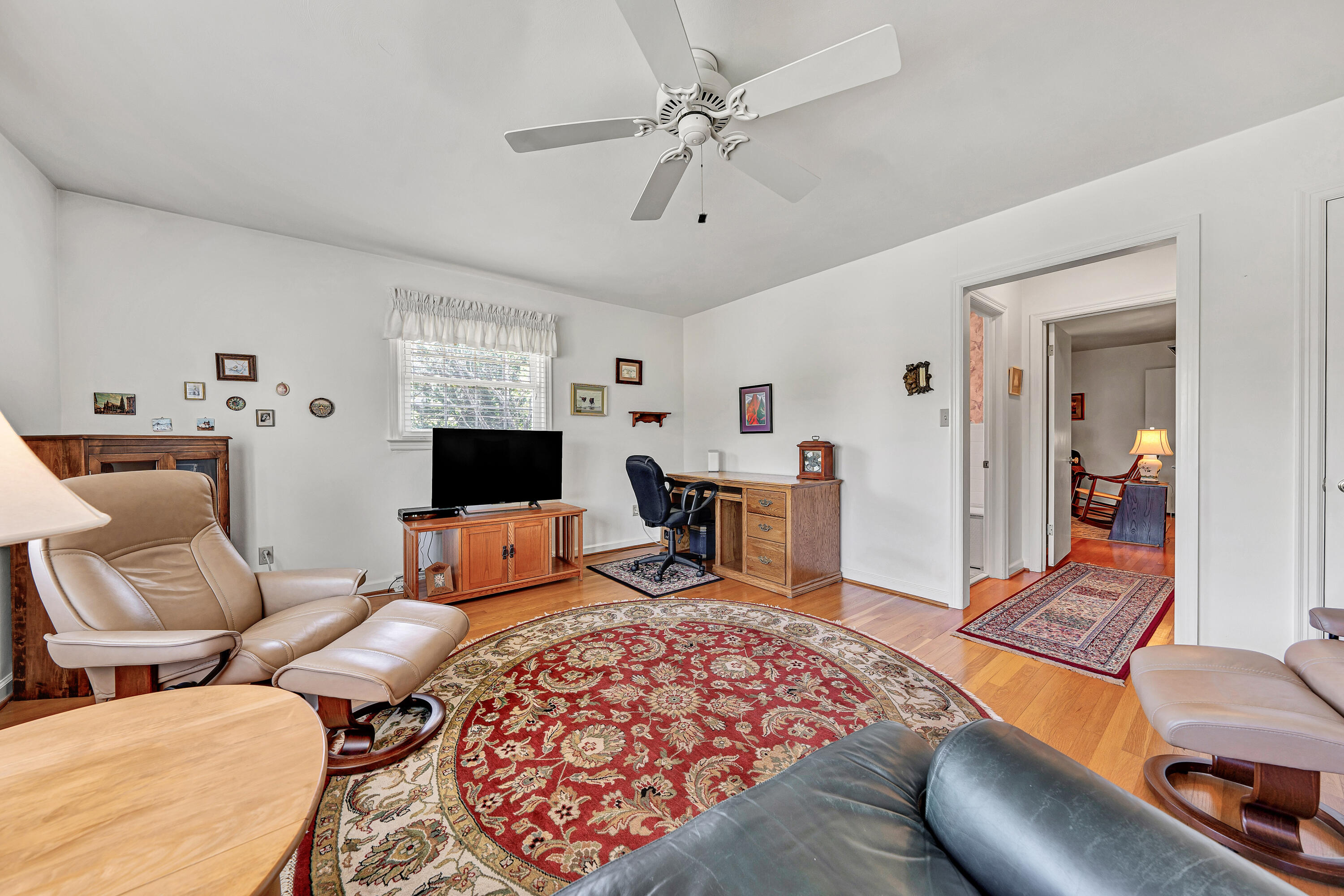 235 Diamond Road Salem, VA 24153 - Photo 21 of 59 In-Law Suite Family Room