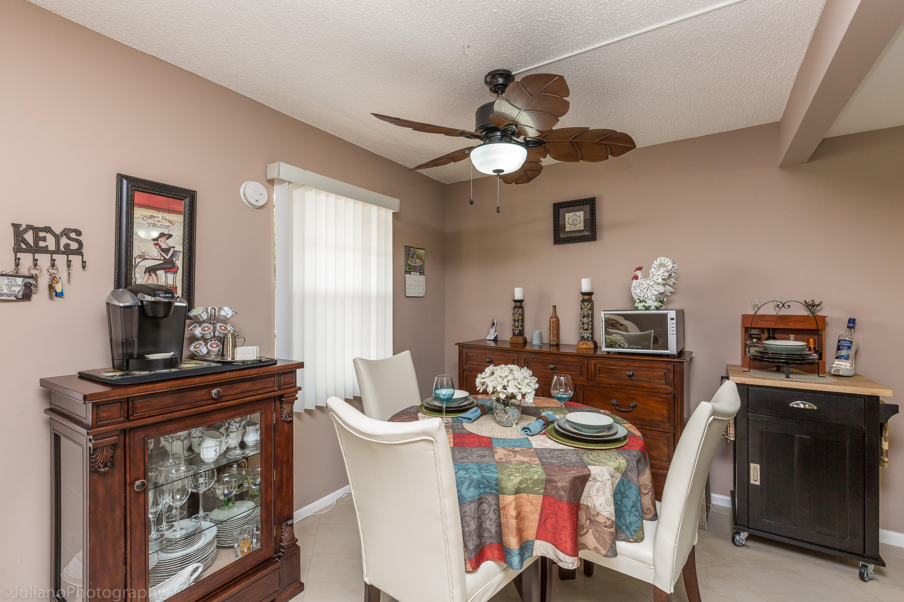 2031 Newcastle, Unit B Boca Raton, FL 33434 - Photo 6 of 43 DINING