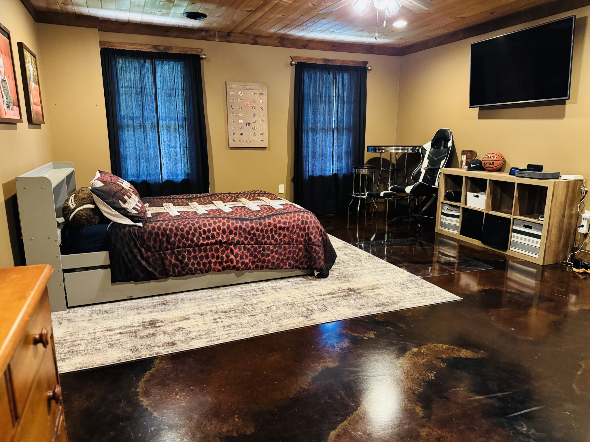 375 Autumn Ridge Lane Lafayette, TN 37083 - Photo 34 of 43 a bedroom with a bed window and a television