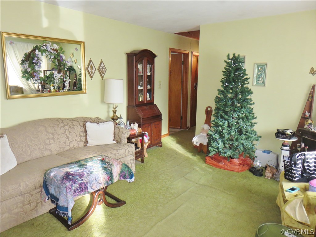 504 East Huntsman Road Sandston, VA 23150 - Photo 4 of 11 Gallery Image 4
