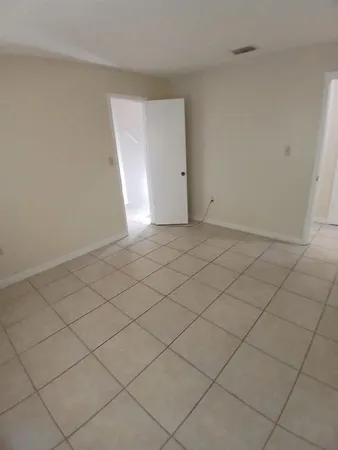 $274,900 | 632 Midiron Drive, Poinciana, FL 34759