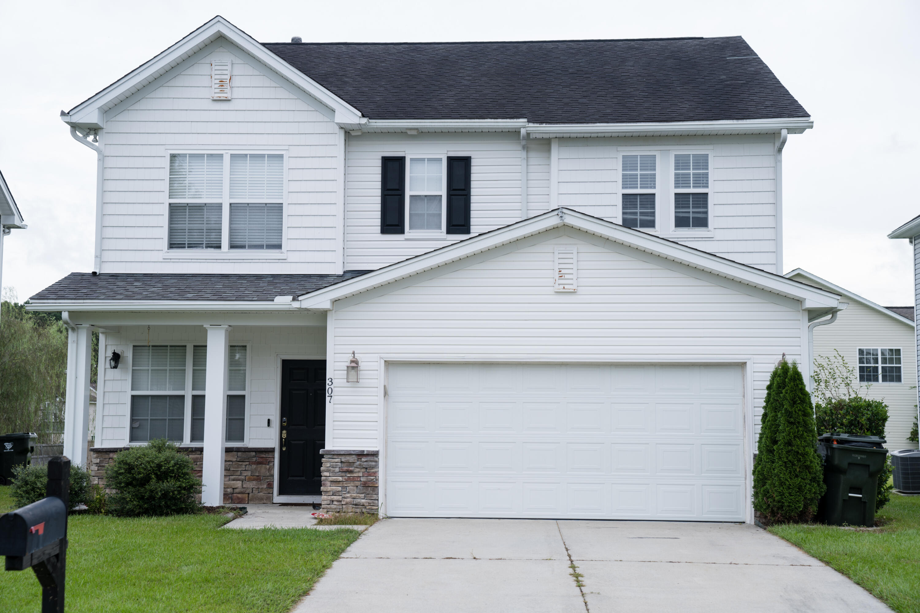 307 Evesham Avenue Moncks Corner, SC 29461 - Photo 2 of 30 DSC09901