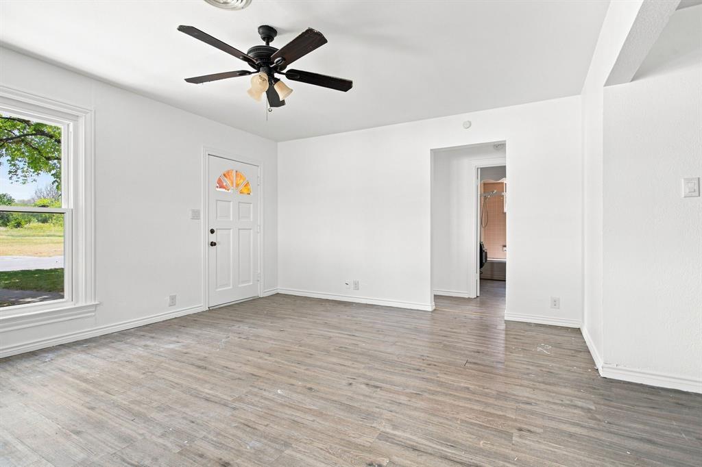 1031 Ritchey Street Gainesville, TX 76240 - Photo 21 of 23 Gallery Image 21