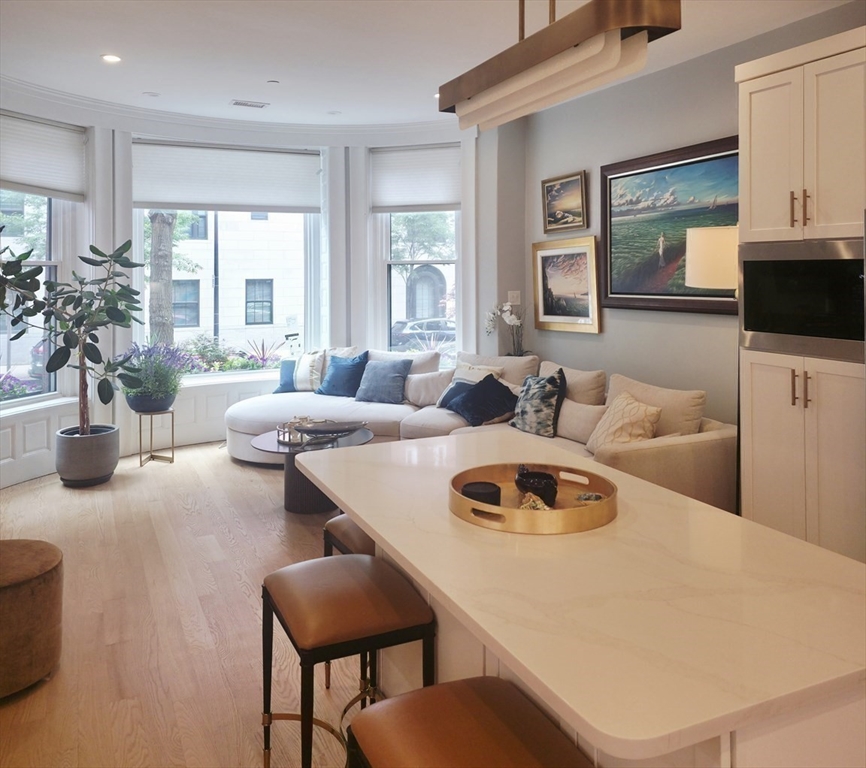 25 Bay State Road, Unit 1 Boston, MA 02215 - Photo 4 of 24 Gallery Image 4