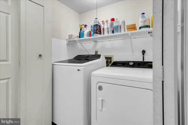 $330,000 | 43 Standiford Court, Unit 155, Wilmington, DE 19804