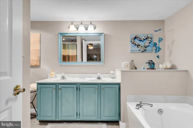 $330,000 | 43 Standiford Court, Unit 155, Wilmington, DE 19804