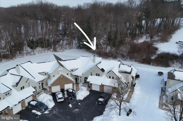 $330,000 | 43 Standiford Court, Unit 155, Wilmington, DE 19804