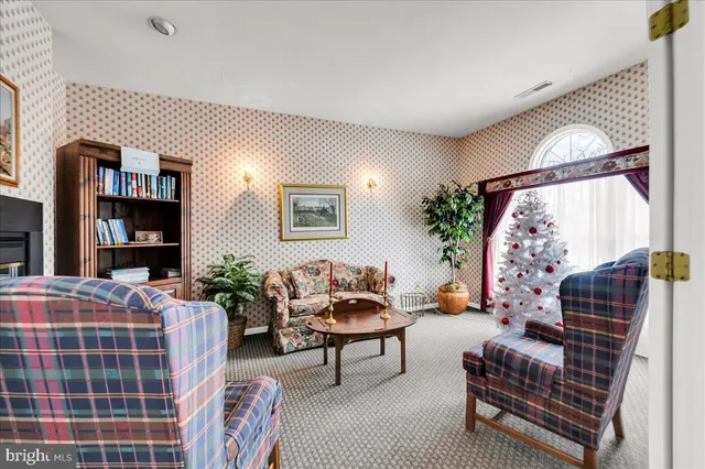 $330,000 | 43 Standiford Court, Unit 155, Wilmington, DE 19804