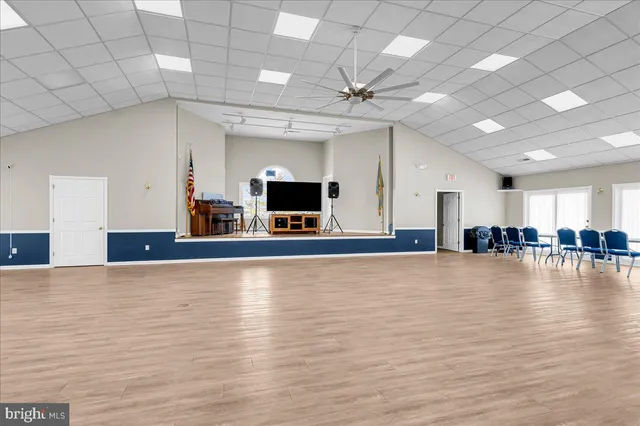 $330,000 | 43 Standiford Court, Unit 155, Wilmington, DE 19804