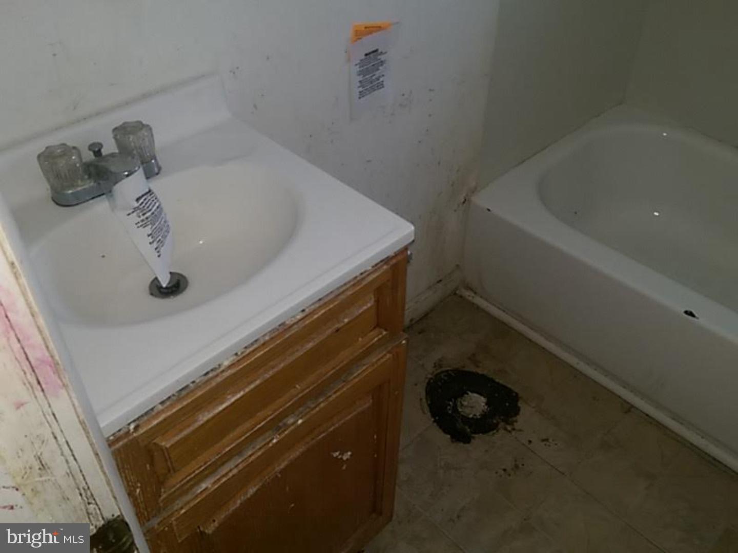 2827 North Constitution Road Camden, NJ 08104 - Photo 4 of 9