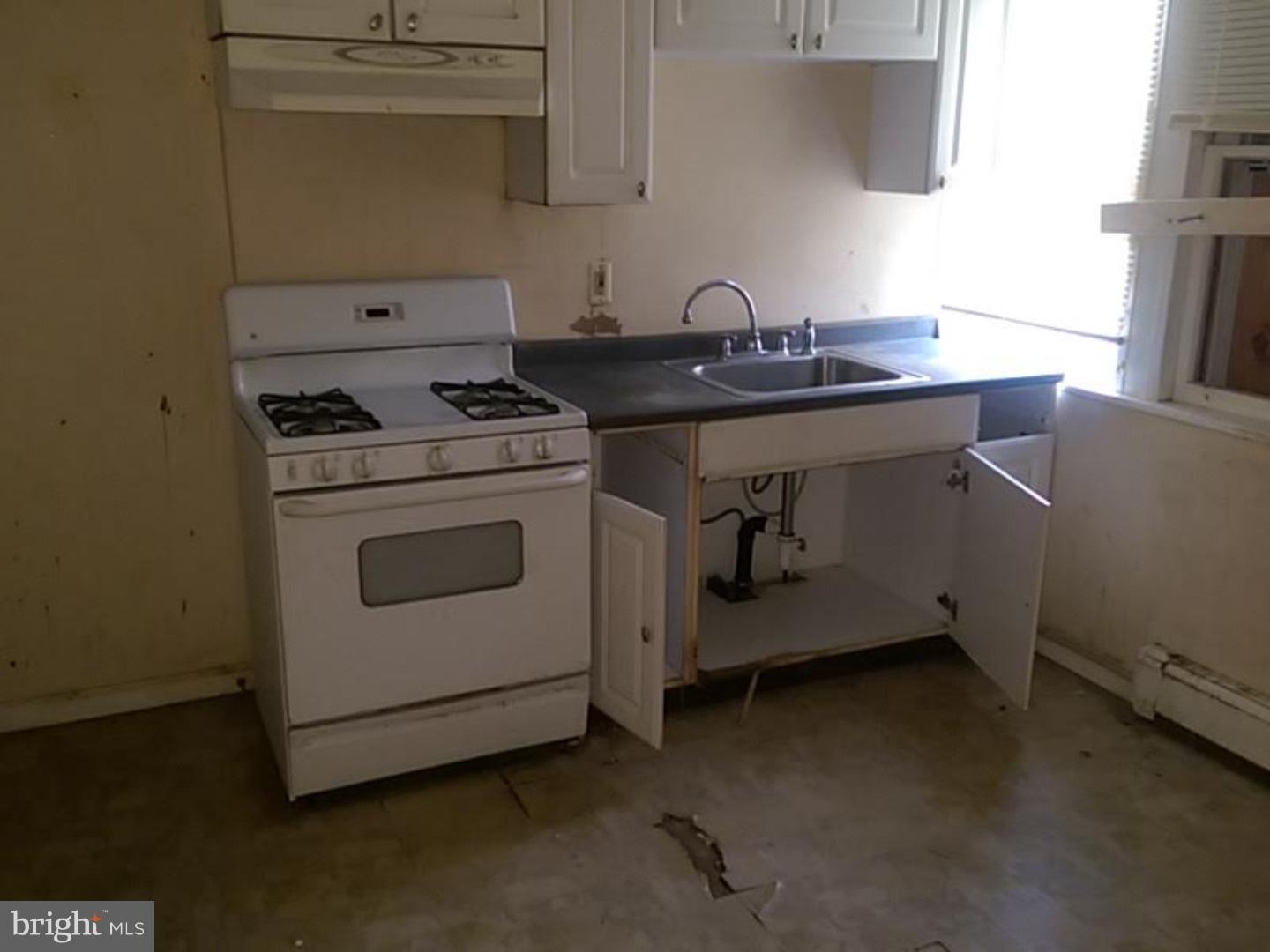 2827 North Constitution Road Camden, NJ 08104 - Photo 8 of 9