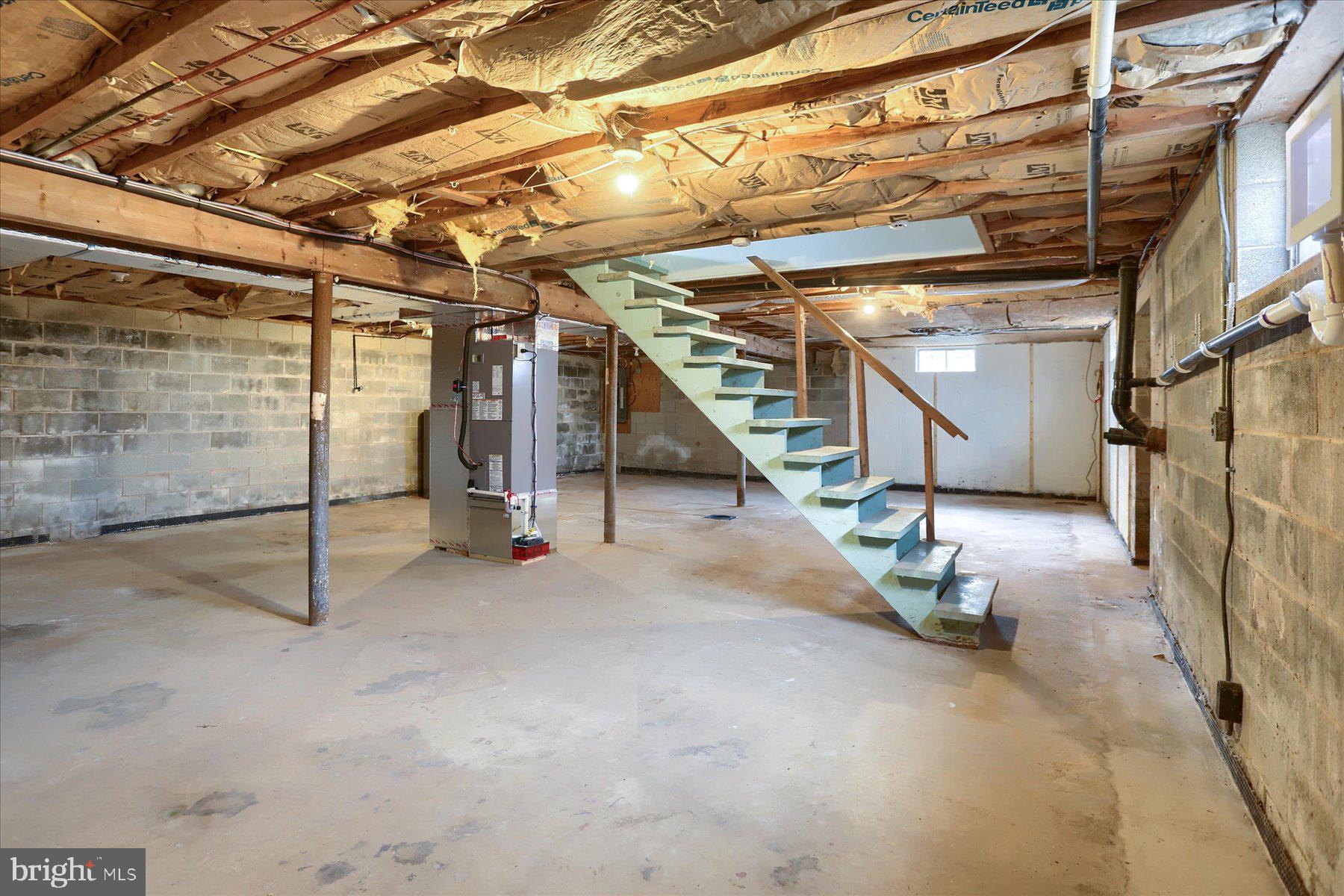 1339 Berrysburg Road Millersburg, PA 17061 - Photo 31 of 42 a view of an empty room with wooden floor