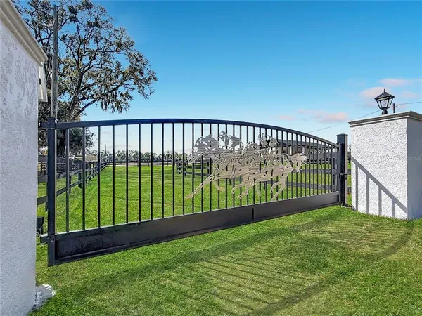 $1,099,999 | 780 Northeast 100th Street, Ocala, FL 34479